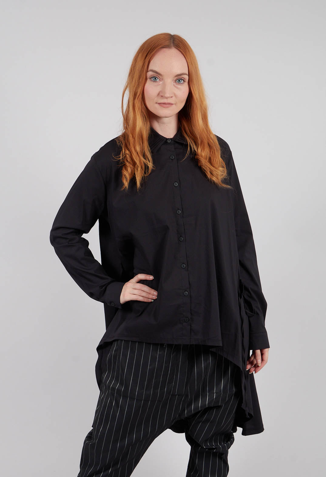 To Tie Two Shirt in Black
