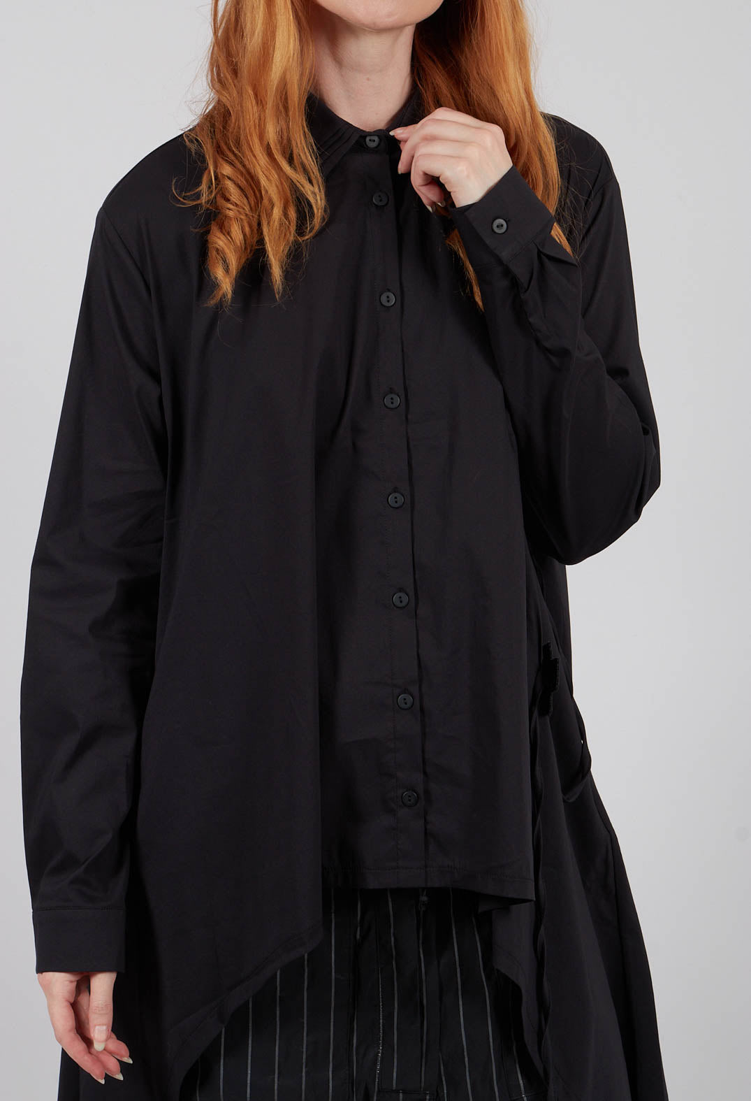 To Tie Two Shirt in Black