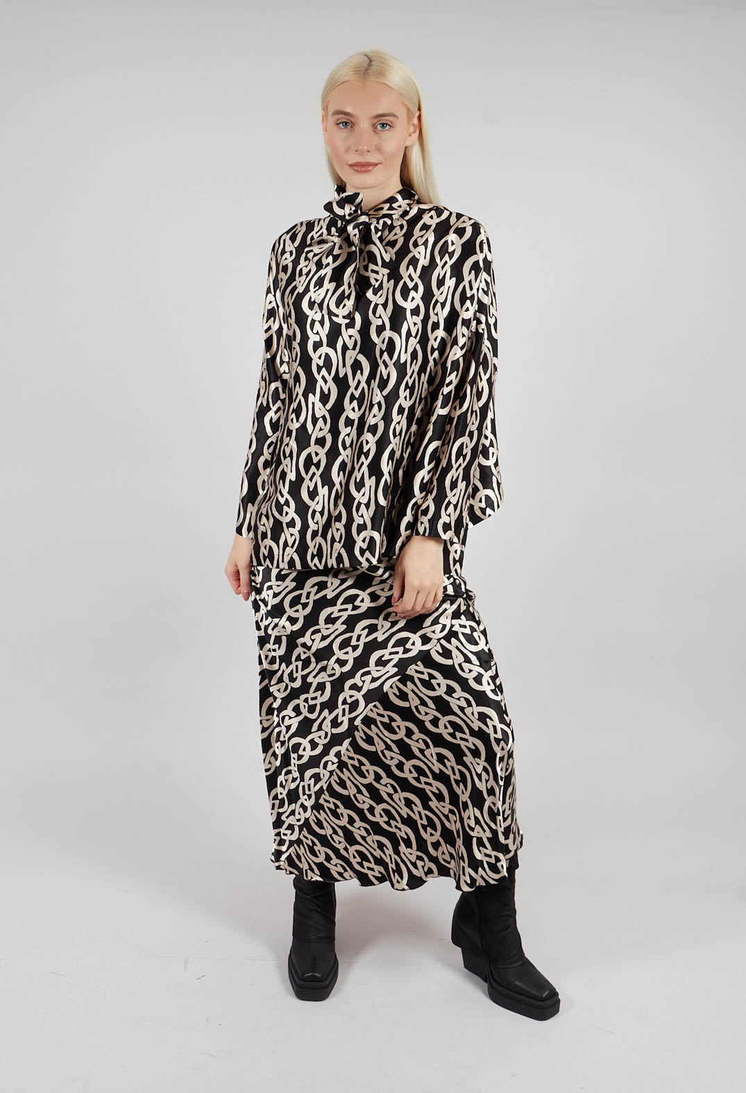 Noce Blouse in Black and Beige