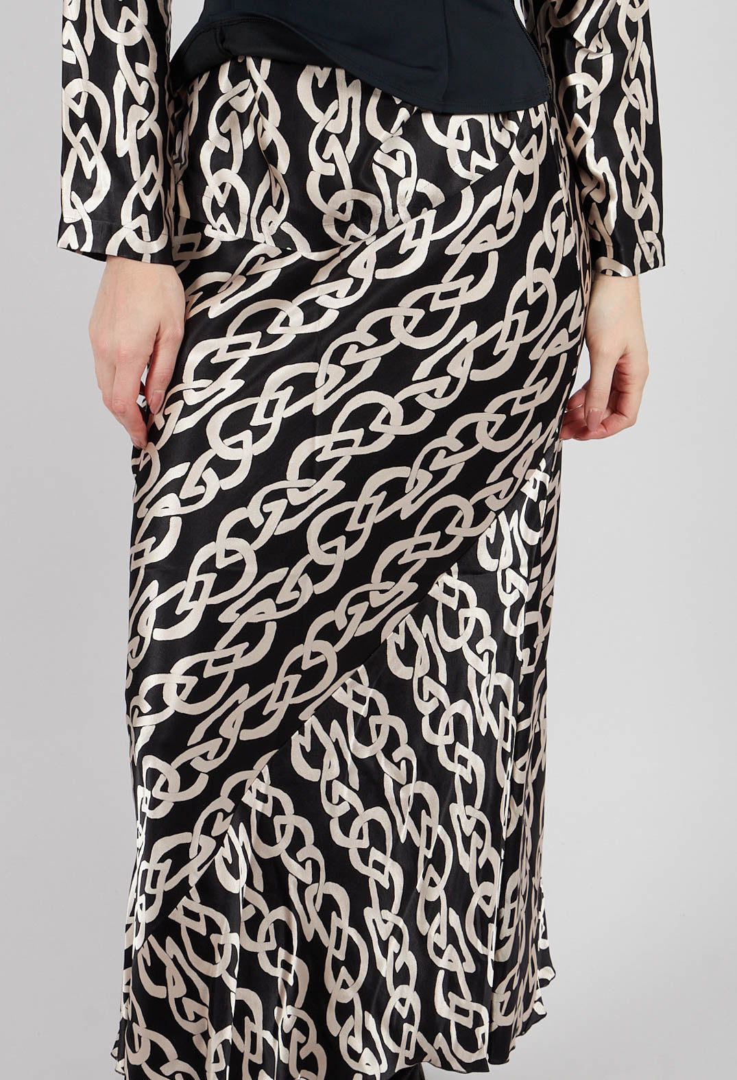 Fuba Skirt in Black and Beige