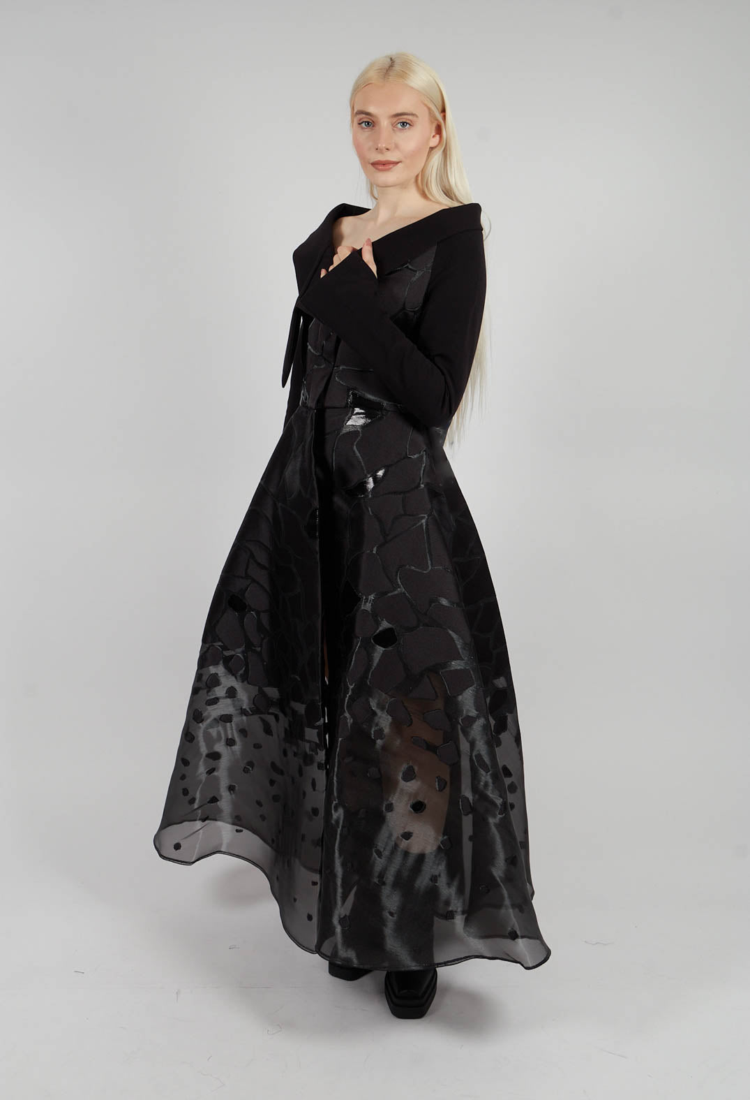 Hops Dress Coat in Black