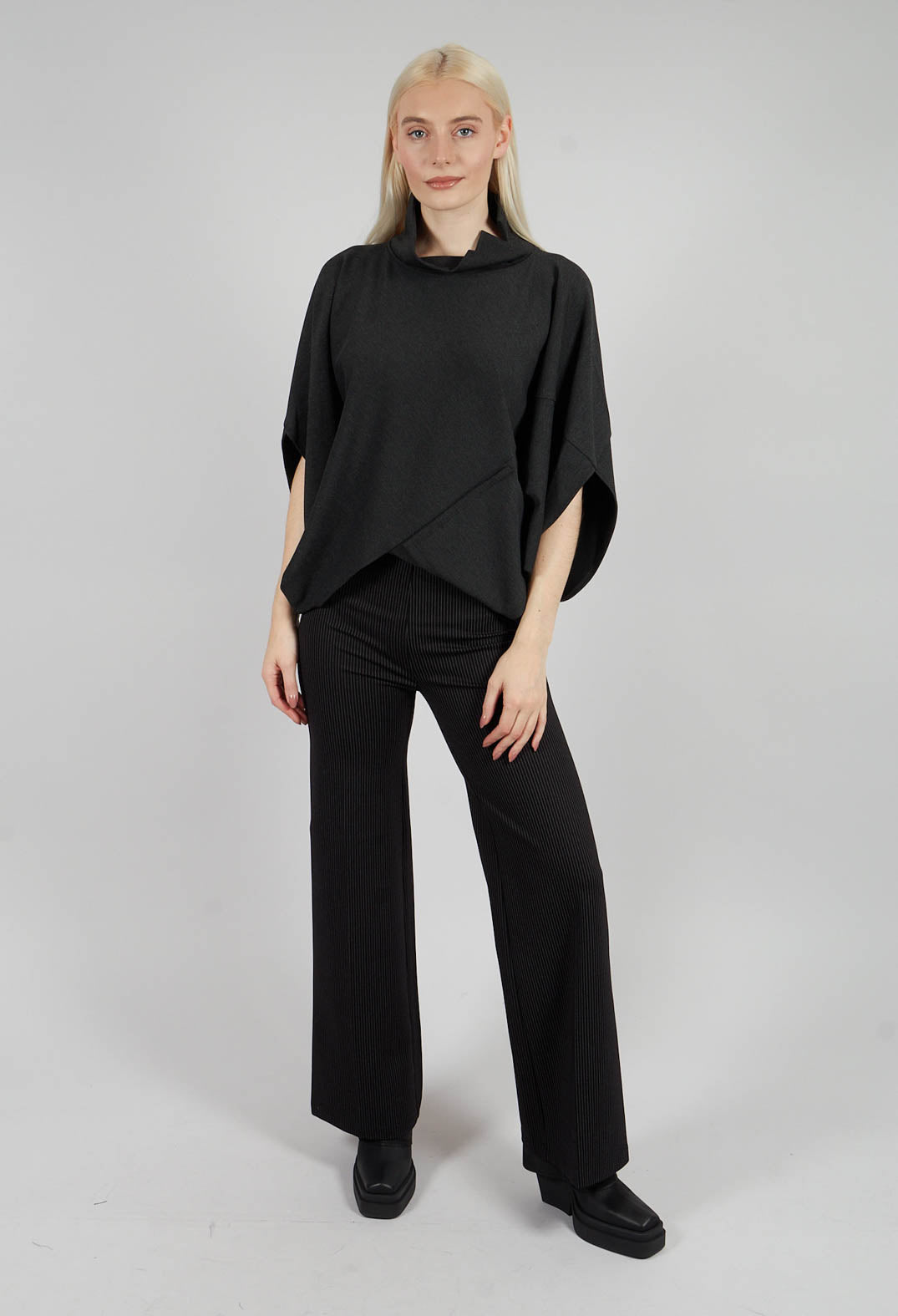 Kata Top in Dark Grey