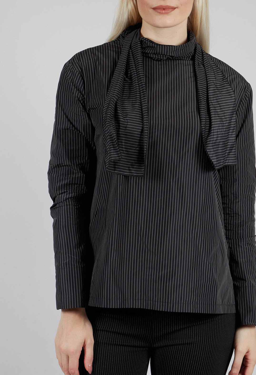 Fugo Blouse in Black with White Stripes