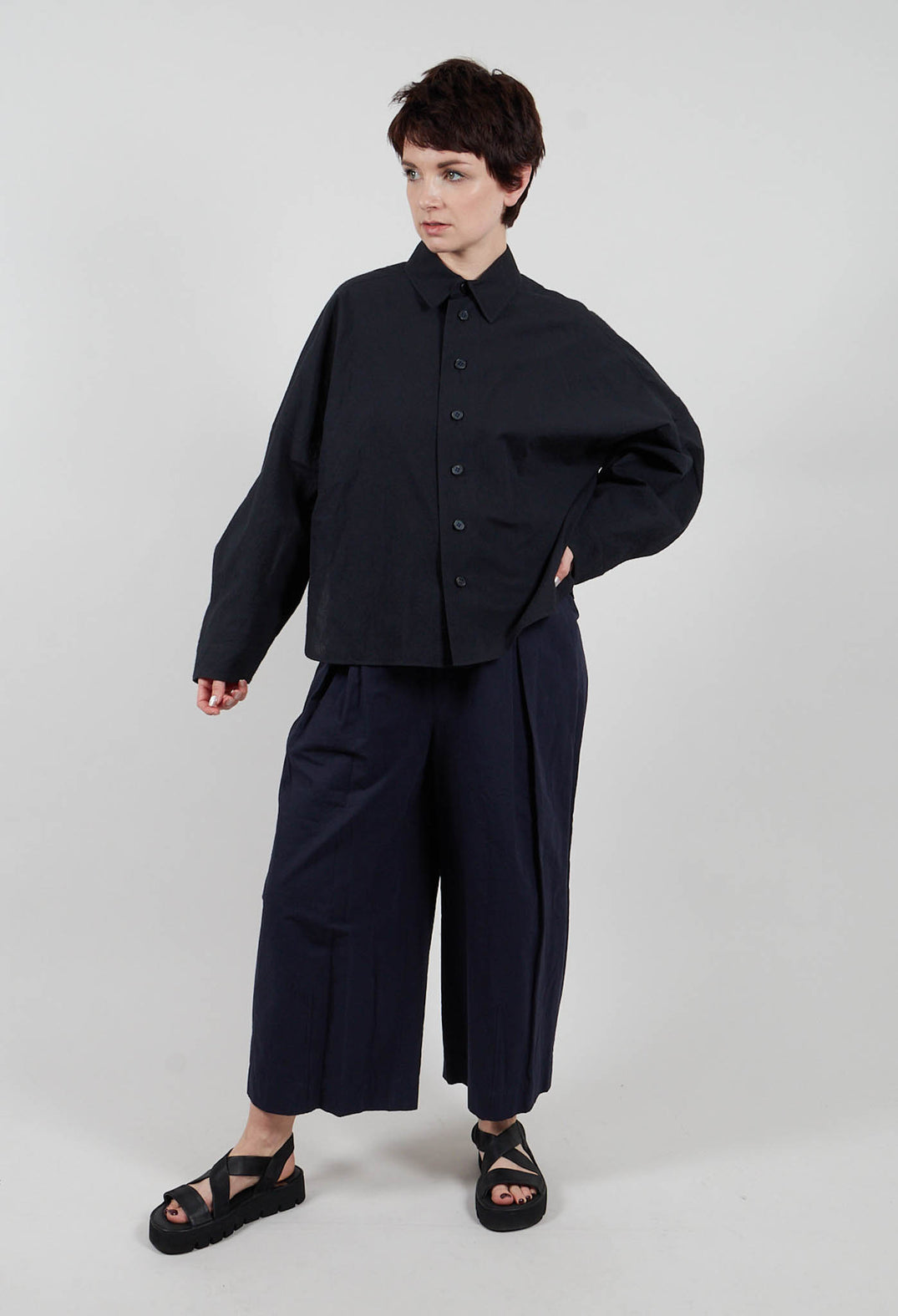 Drop Shoulder Shirt in Black