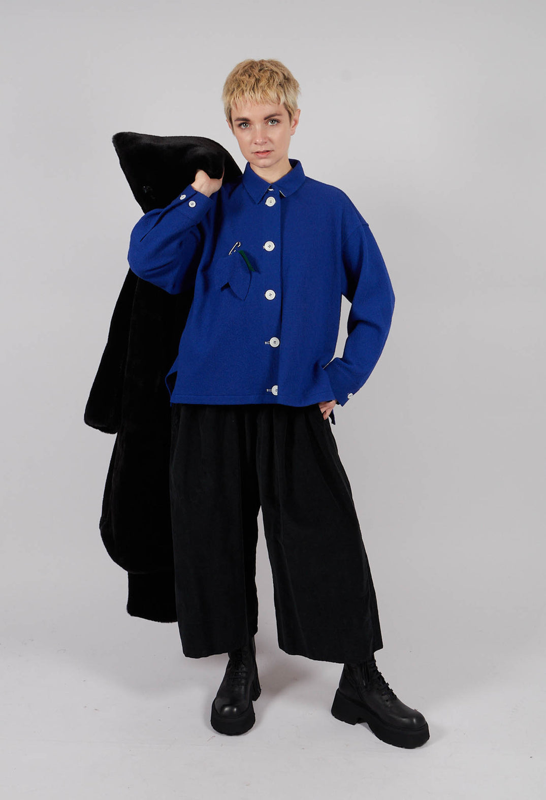 Velvet Wide Trousers in Black