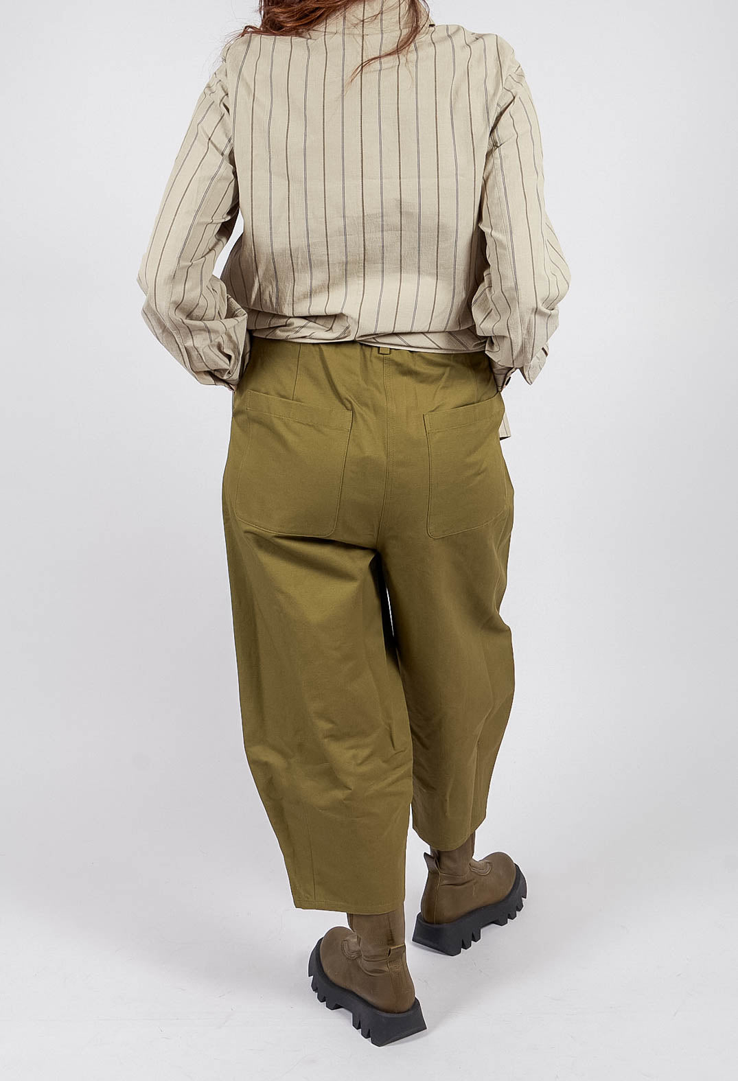 Barrel Leg Trouser in Khaki