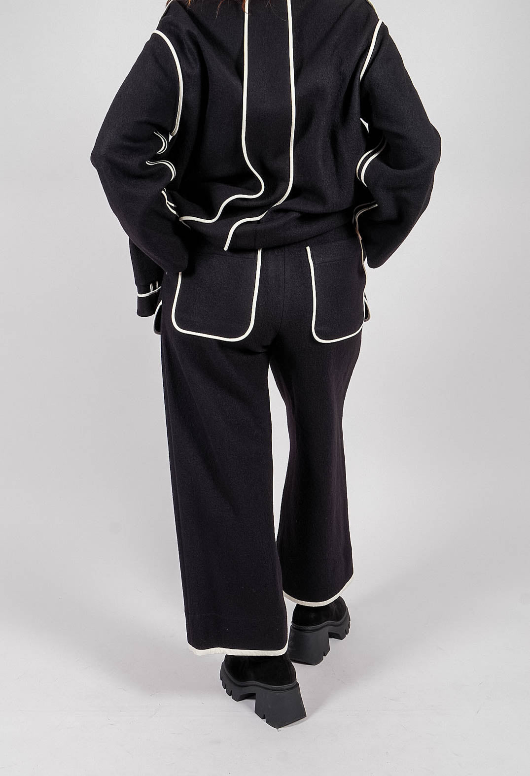 Feature Pocket Trouser in Black