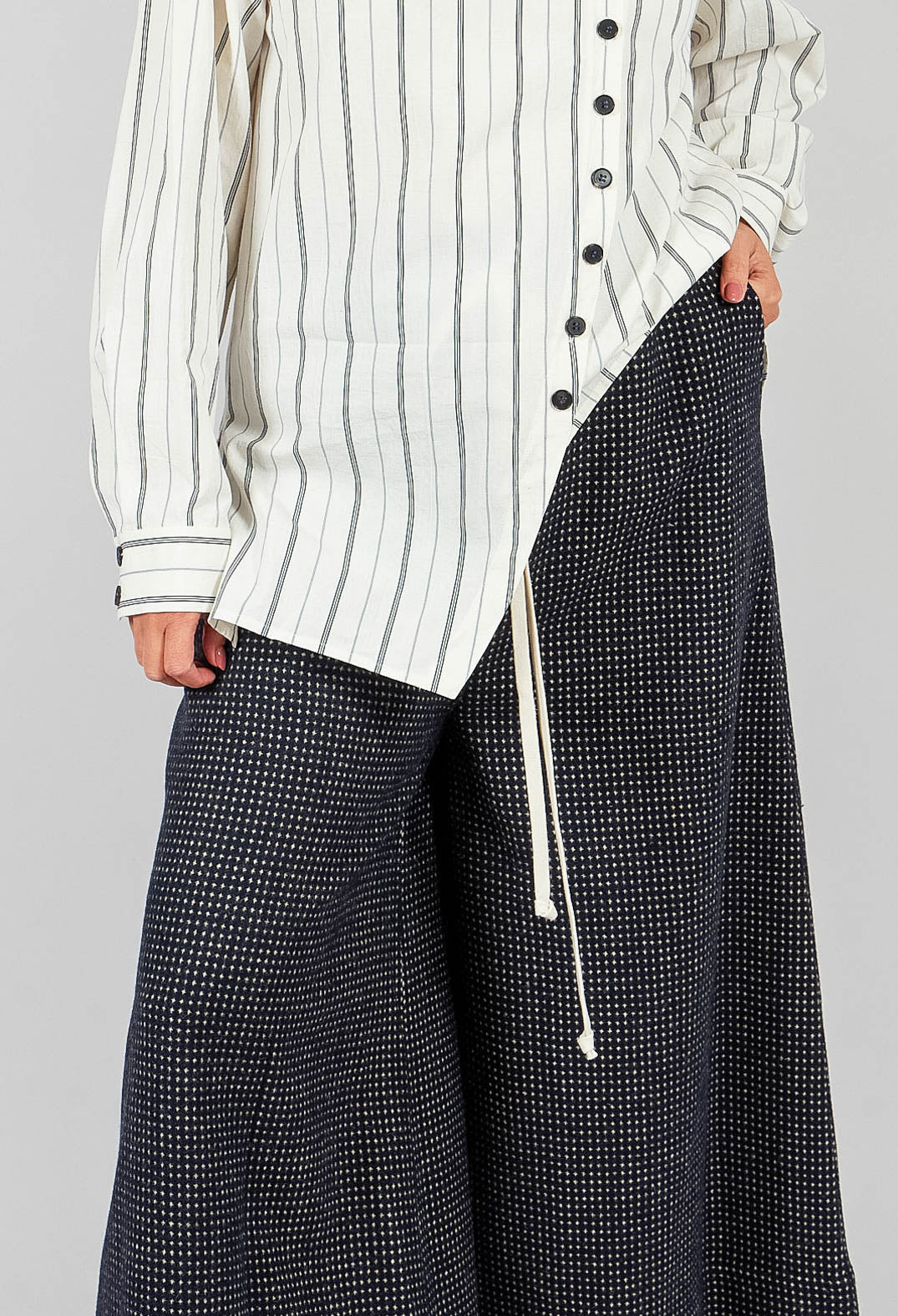 Drawstring Trouser in Navy