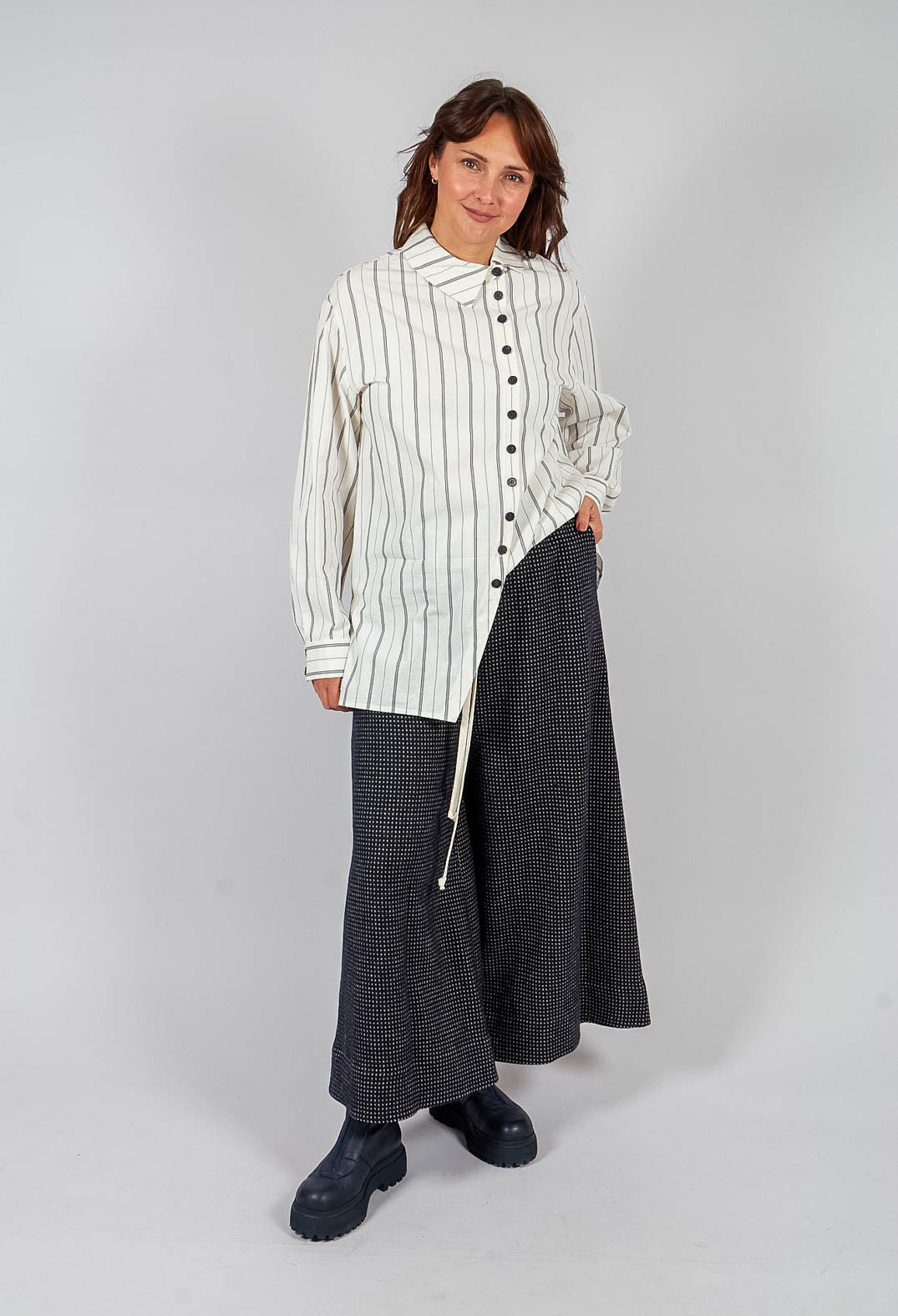 Drawstring Trouser in Navy