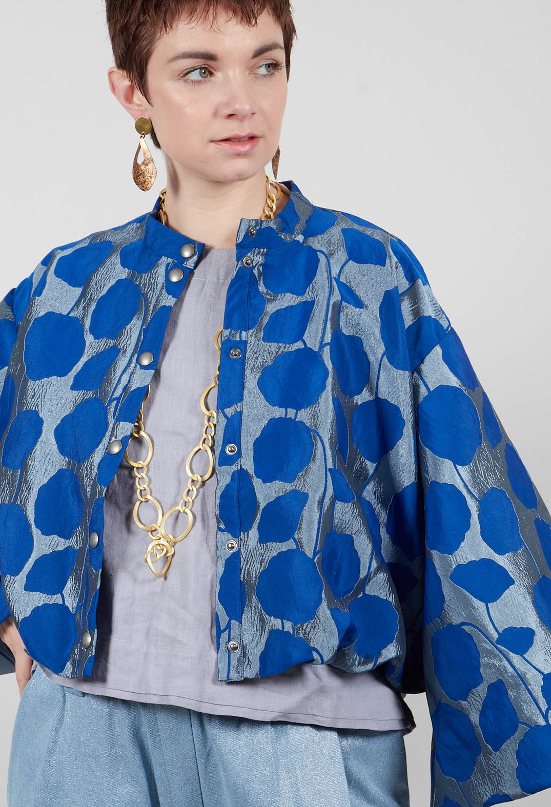 Flowerbomb Short Jacket in Blue