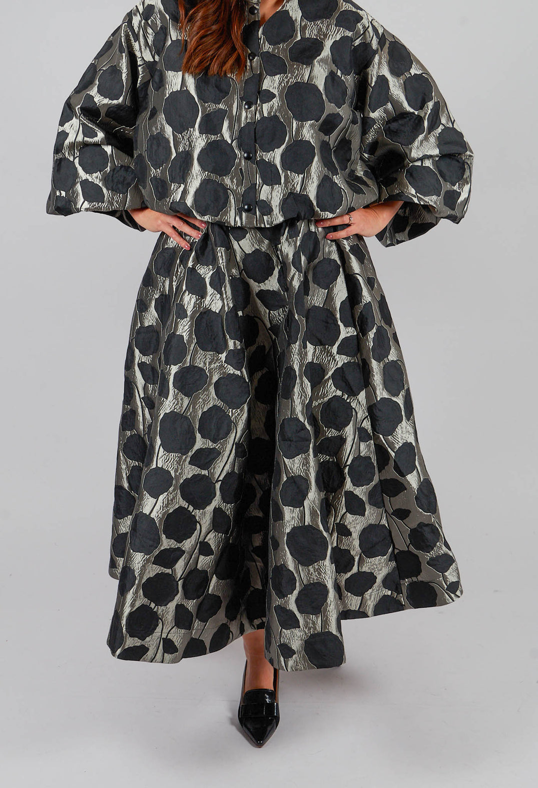 Flowerbomb Gathered Skirt in Black