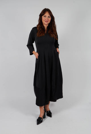 Sakura Stretch Dress with Collar in Black