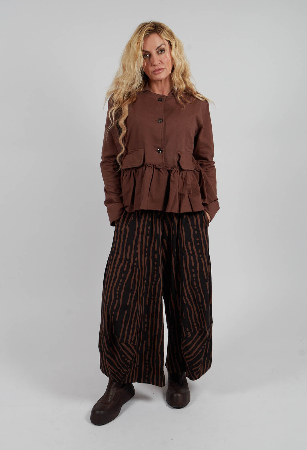 Wide Leg Trousers in Black and Brown