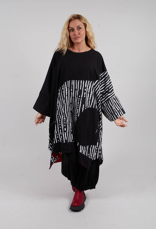 Oversized Top in Black and White