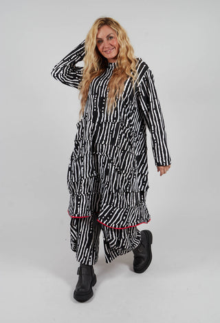 Long Sleeve Dress in Black and White