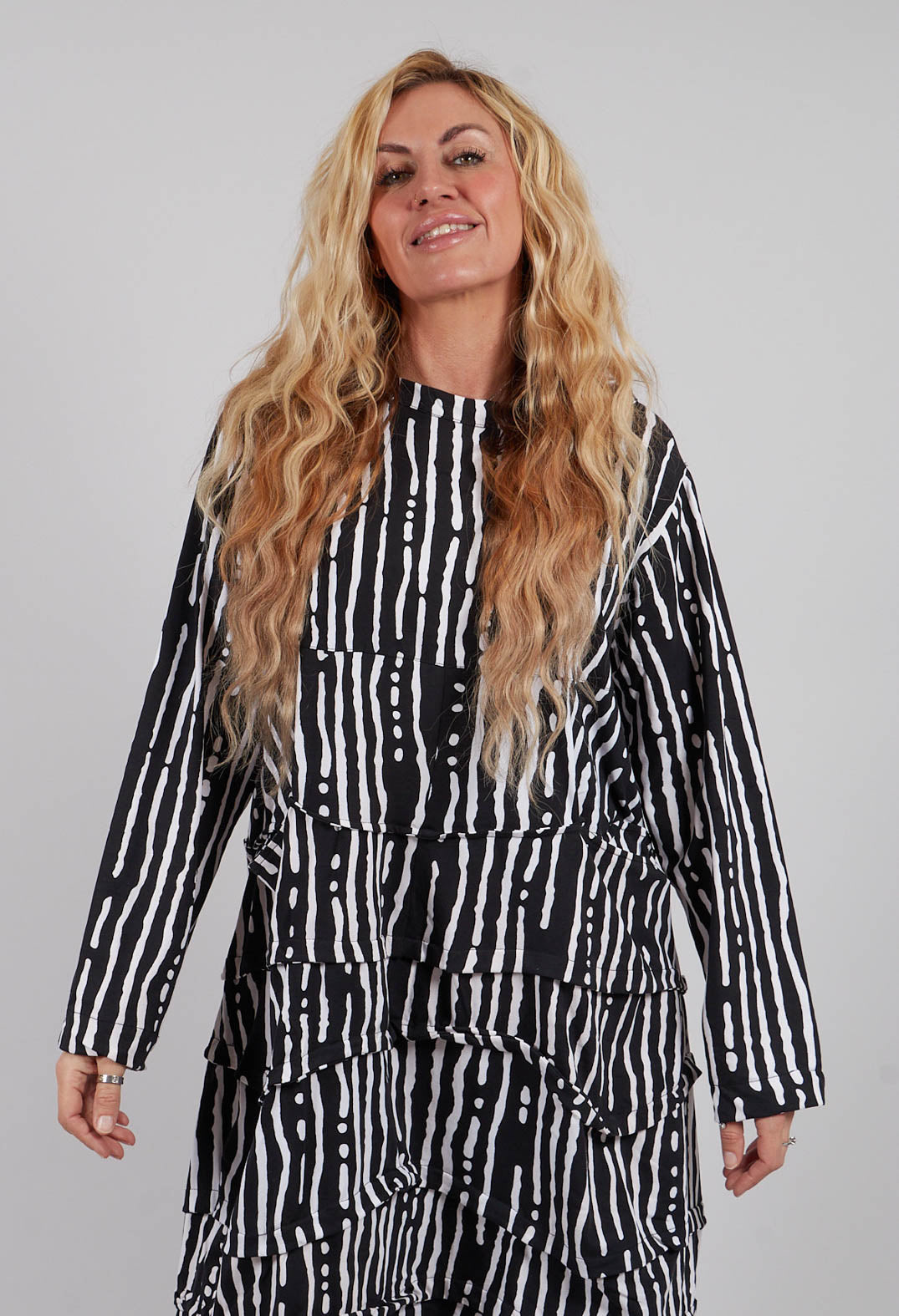 Long Sleeve Dress in Black and White