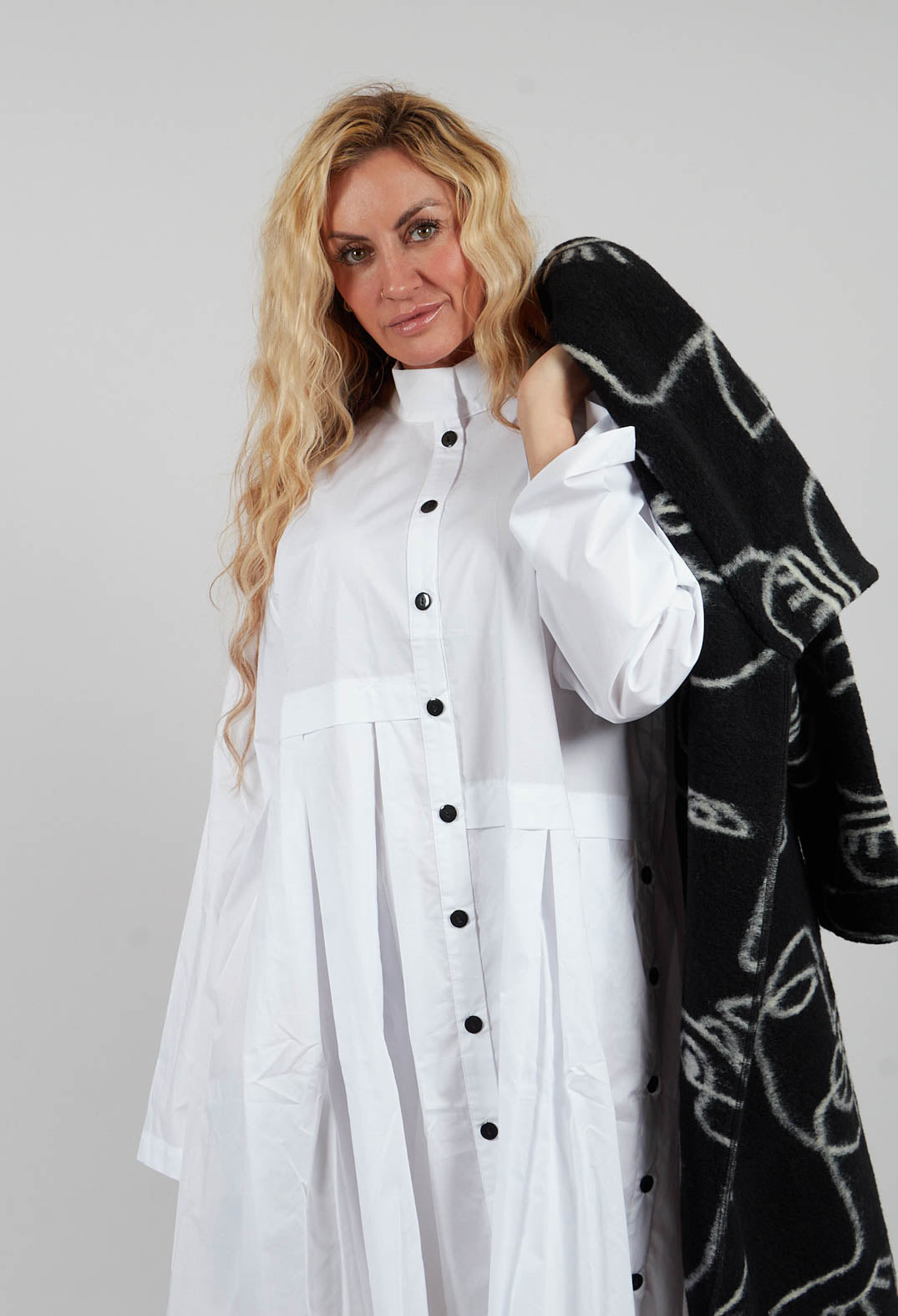 Long Shirt in White