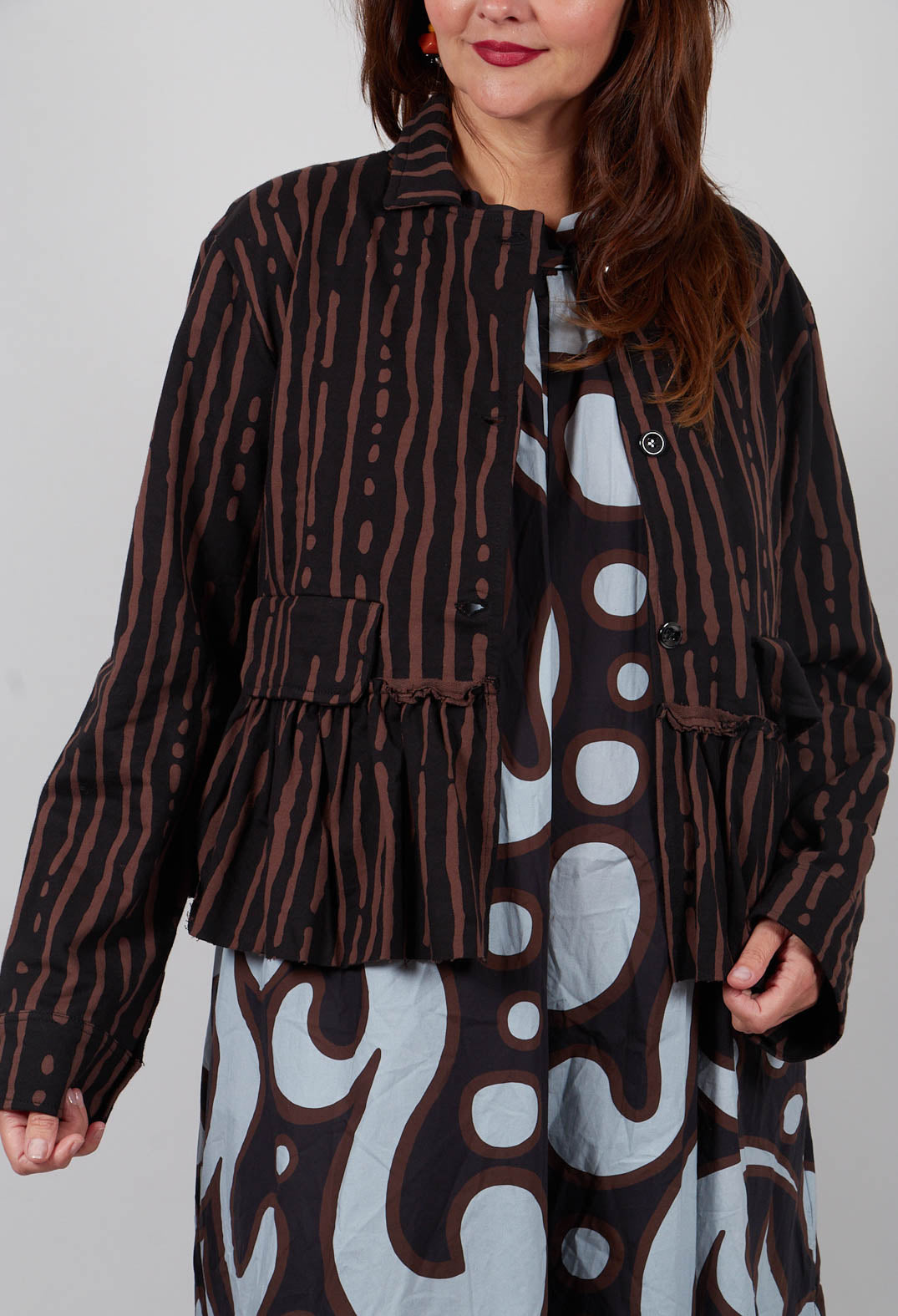 Cropped Jacket in Black and Brown