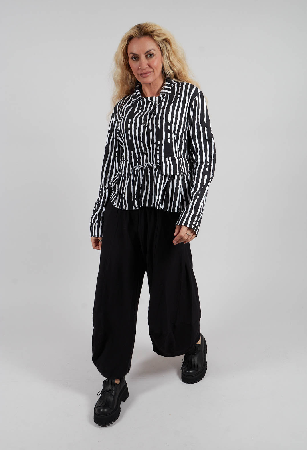 Cropped Jacket in Black and White