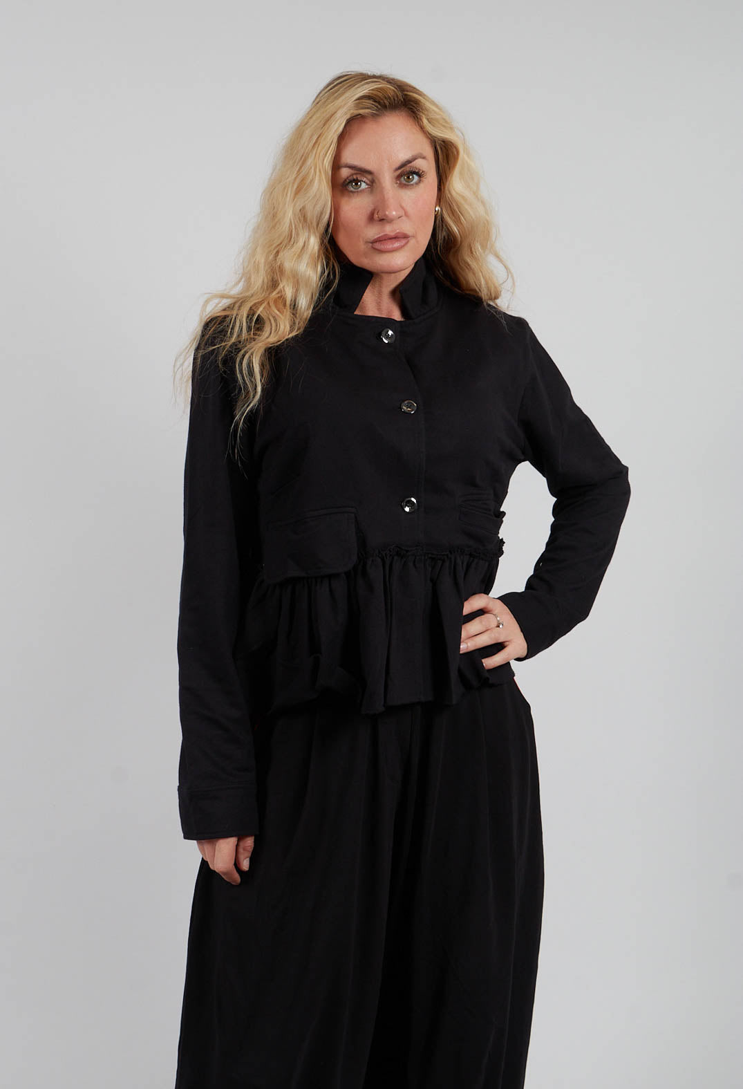 Cropped Jacket in Black