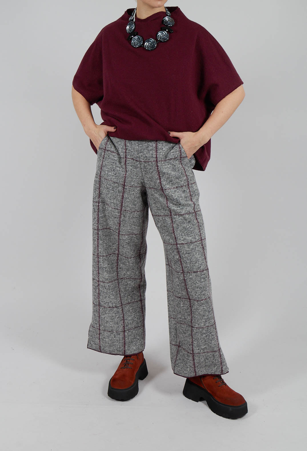 Ido Trousers in Graphite and Garnet