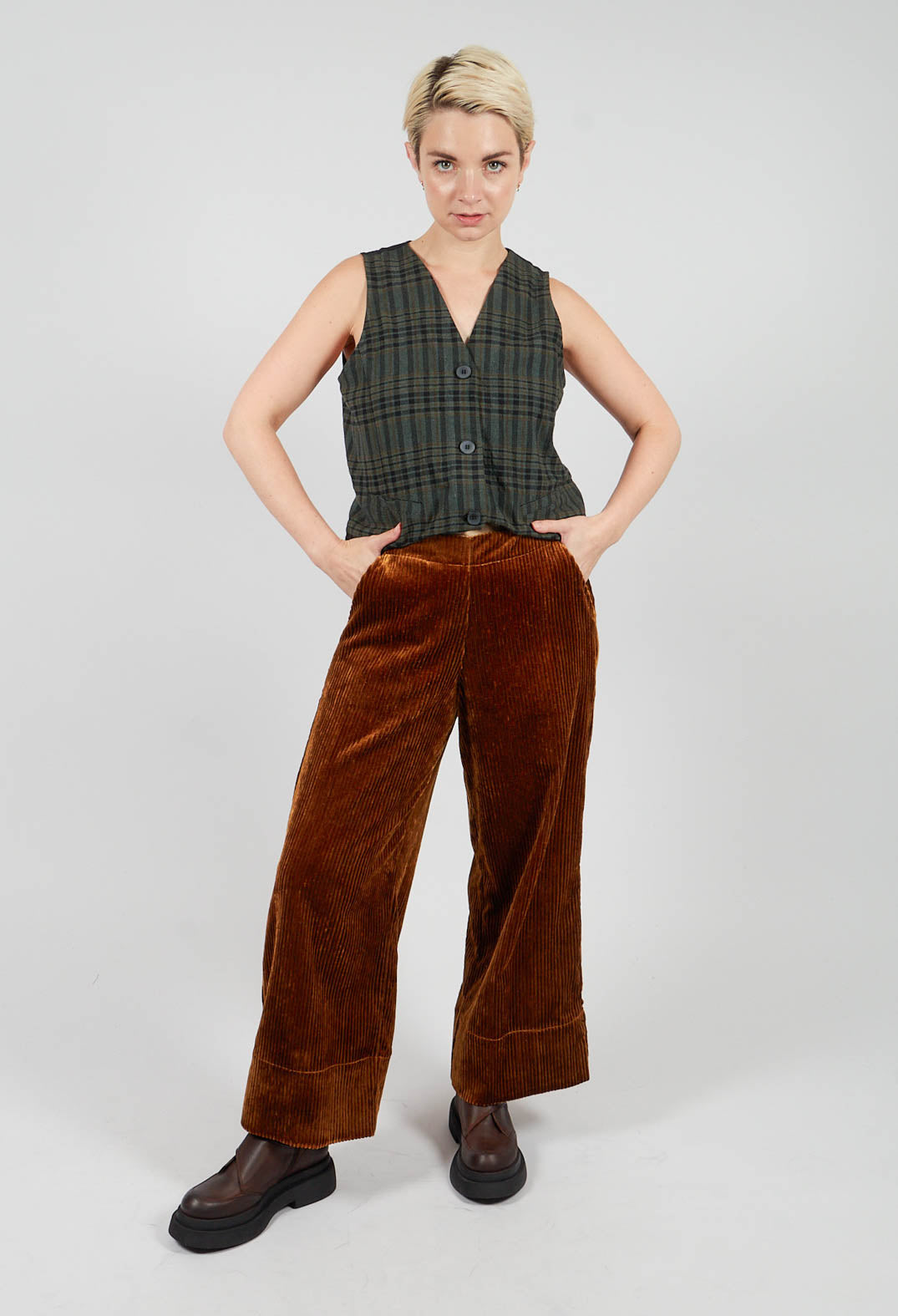 Ido Trousers in Gold