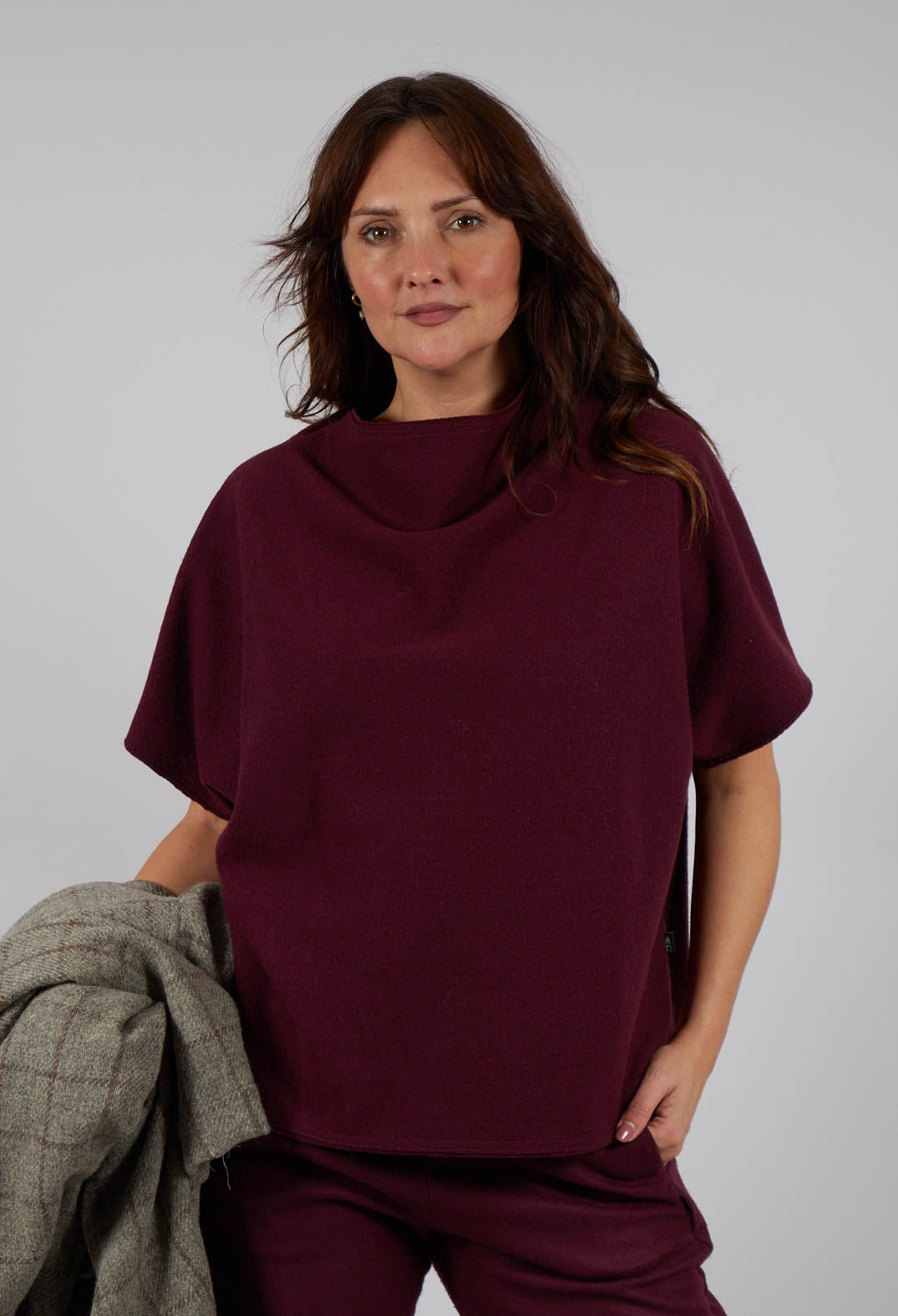Vapi Top in Garnet