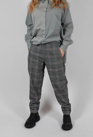 Geisha Long Trousers in Black and Garnet