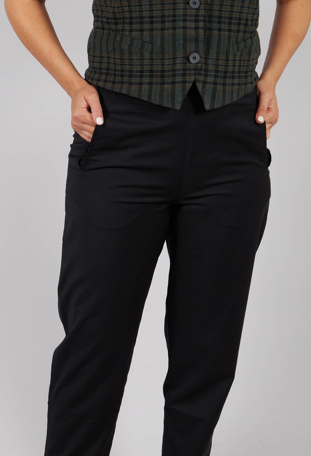 Geisha Long Trousers in Black Onyx