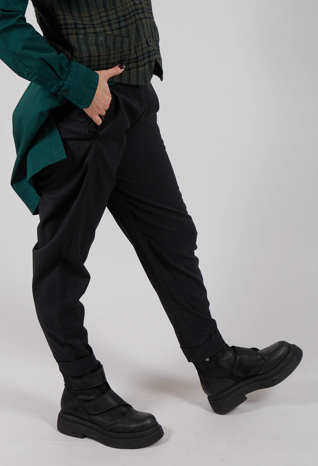 Geisha Long Trousers in Black Onyx