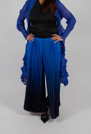 Boxy Trousers in Black and Royal