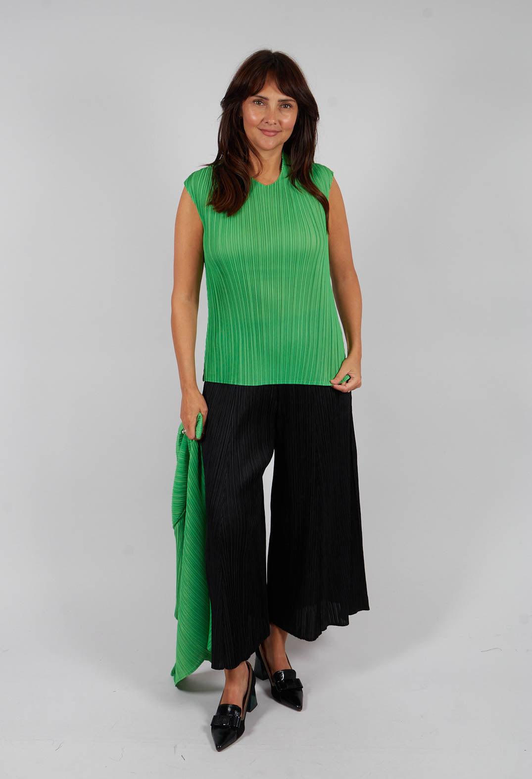 Simply Pleat V Tank in Green