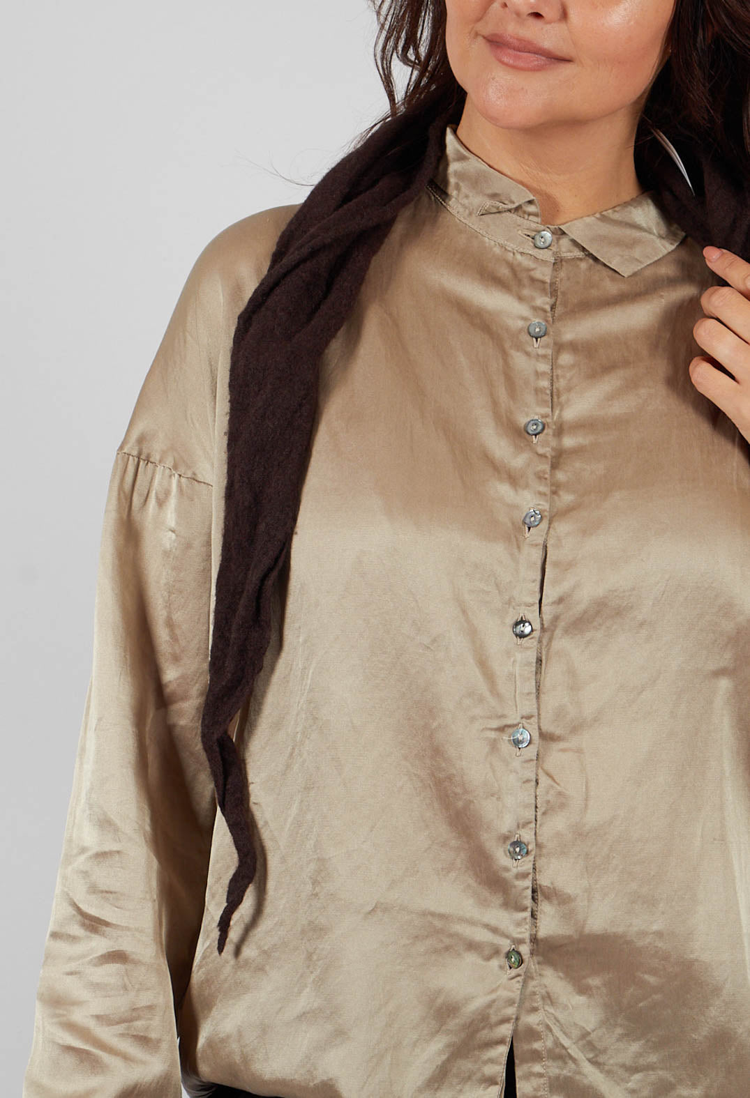 Short Collar Shirt SC in Marron Glace