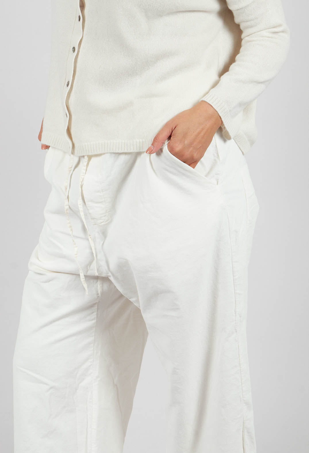 W&S Trousers V in Milk