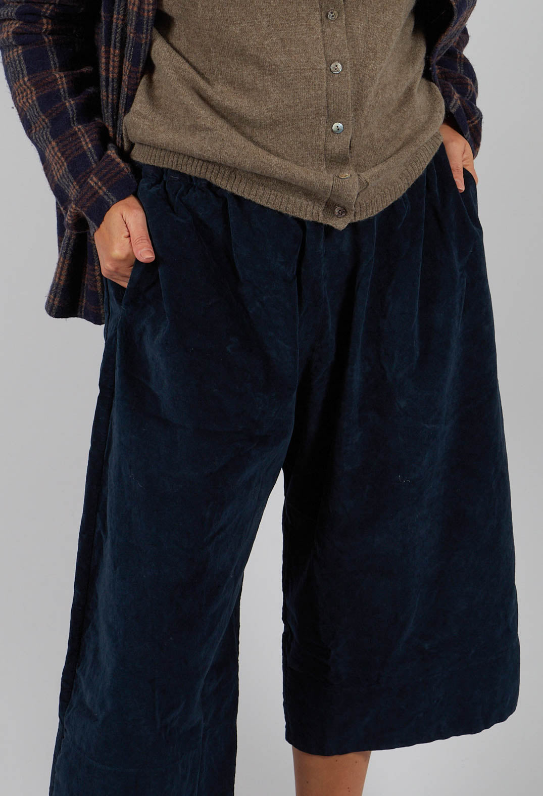 Velvet Wide Trousers in Ink
