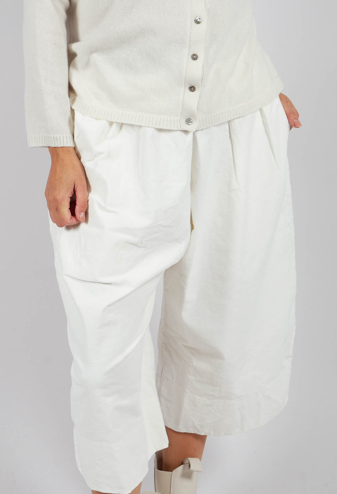 Velvet Wide Trousers in Milk