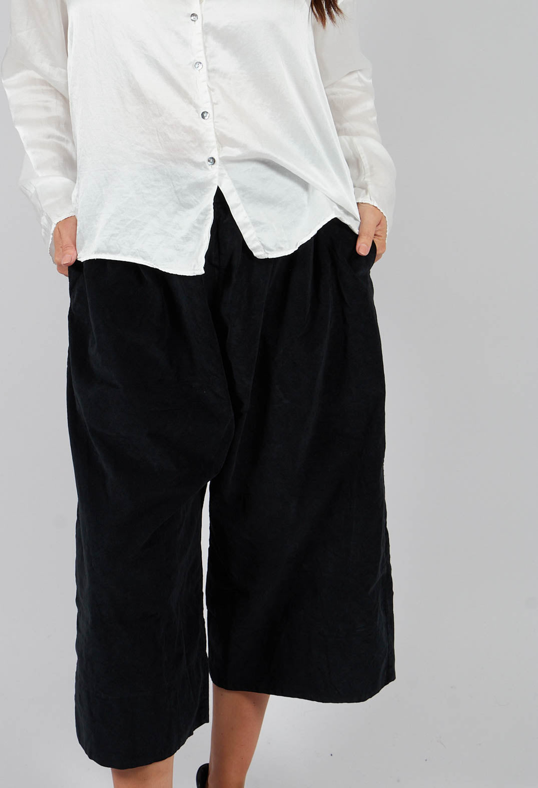 Velvet Wide Trousers in Black