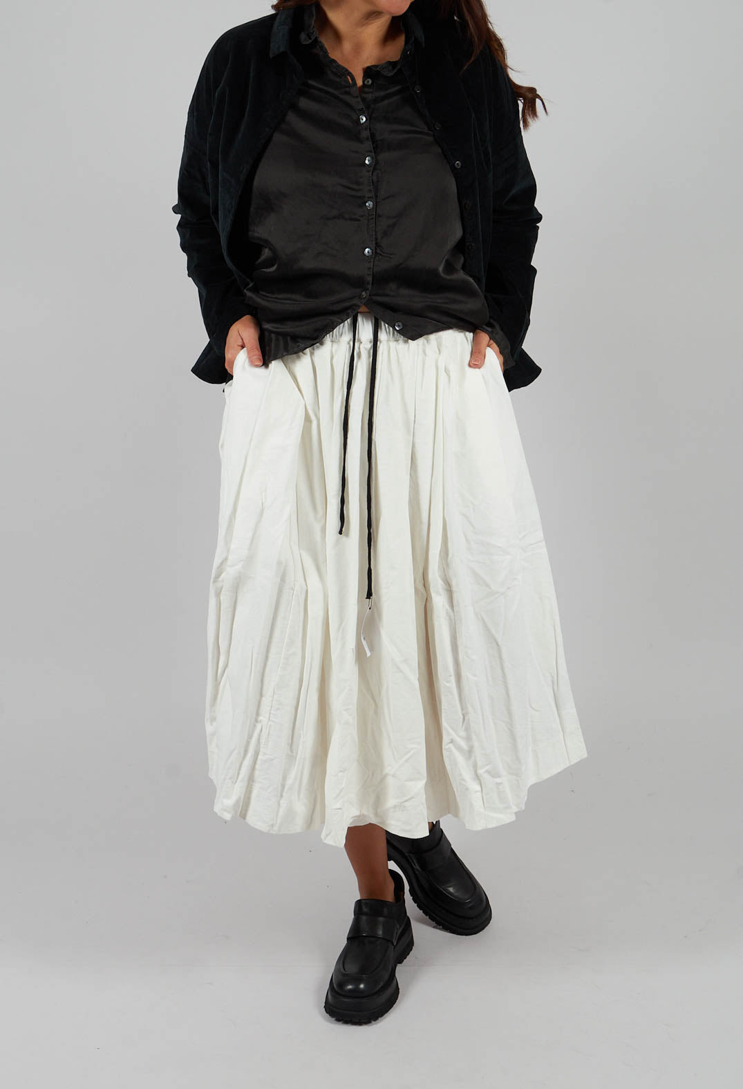 Pleated Long Skirt C in Milk
