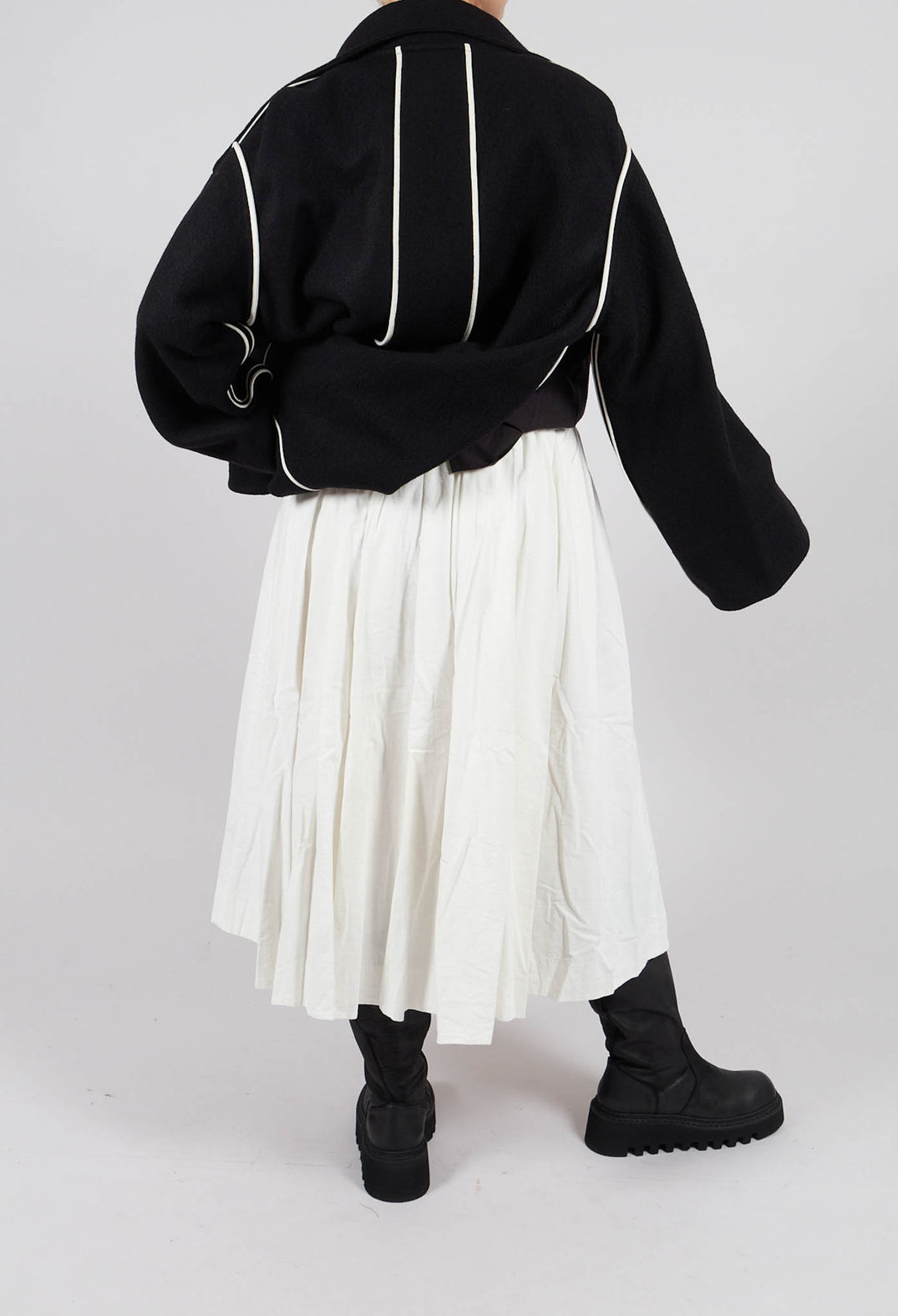 Pleated Long Skirt C in Milk