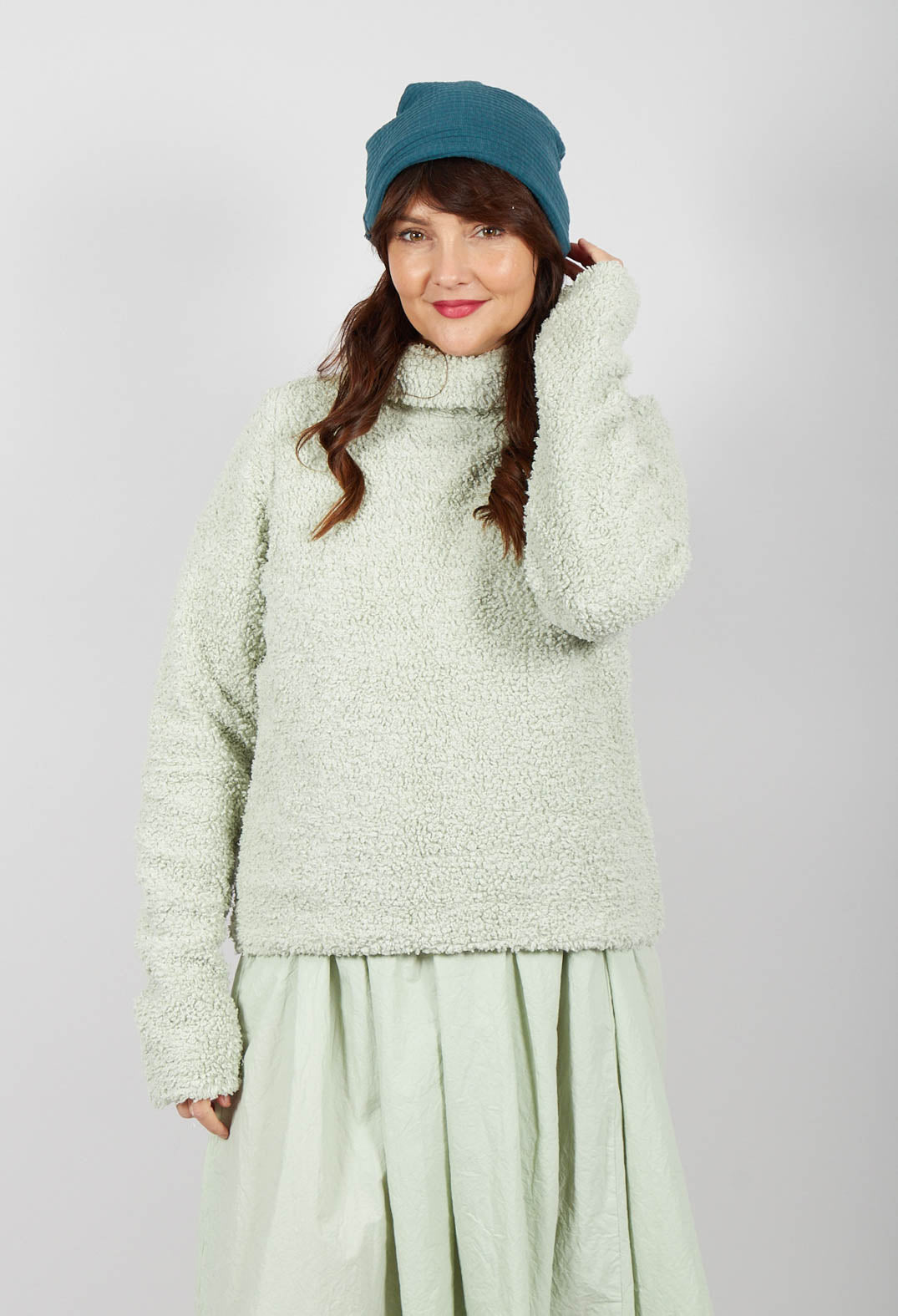 Ribbed Textured Beanie Cap in Ernst