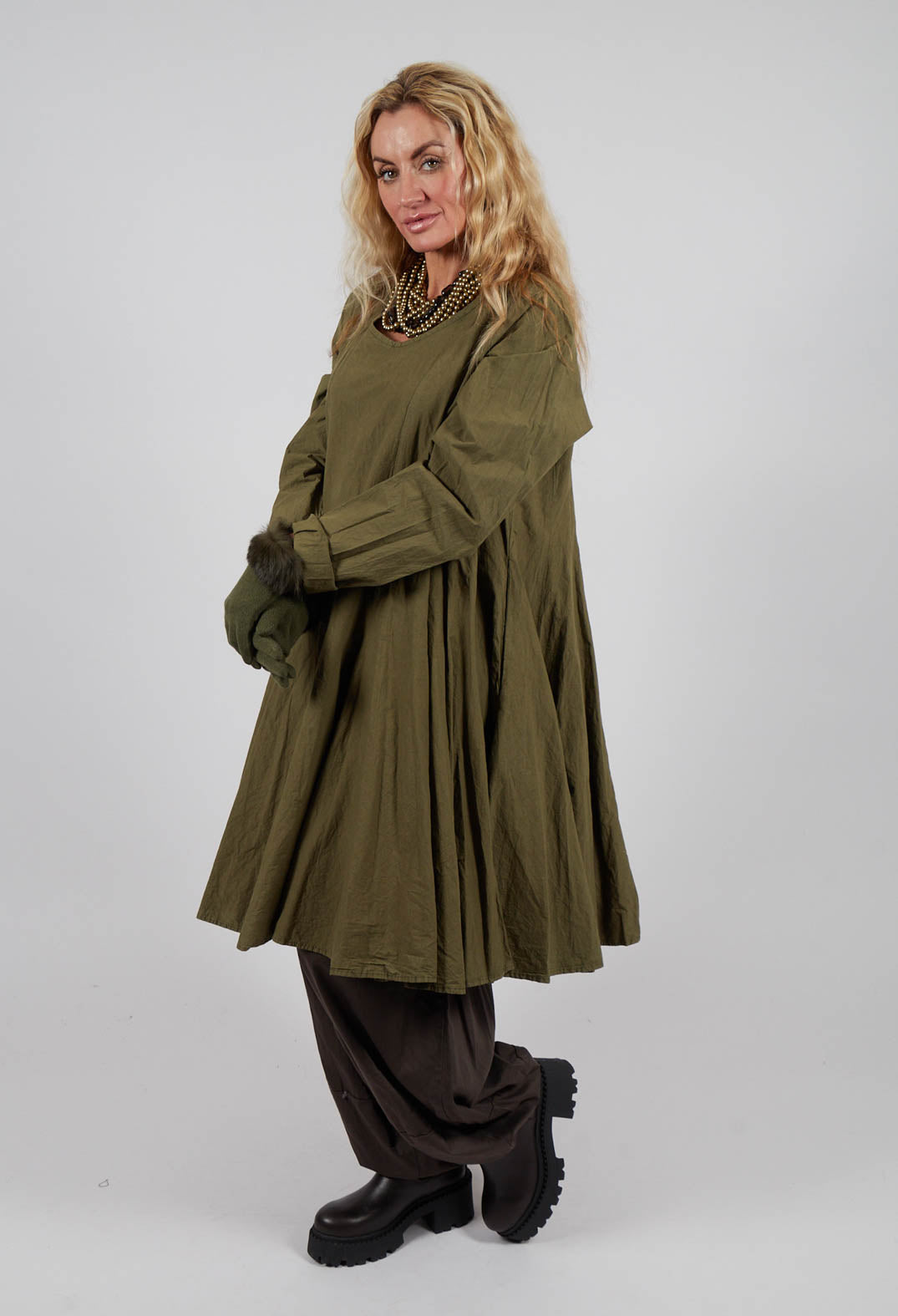 Gloves with Fur Trim in Verde and Olive