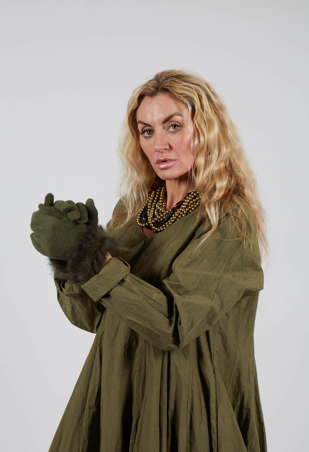 Gloves with Fur Trim in Verde and Olive
