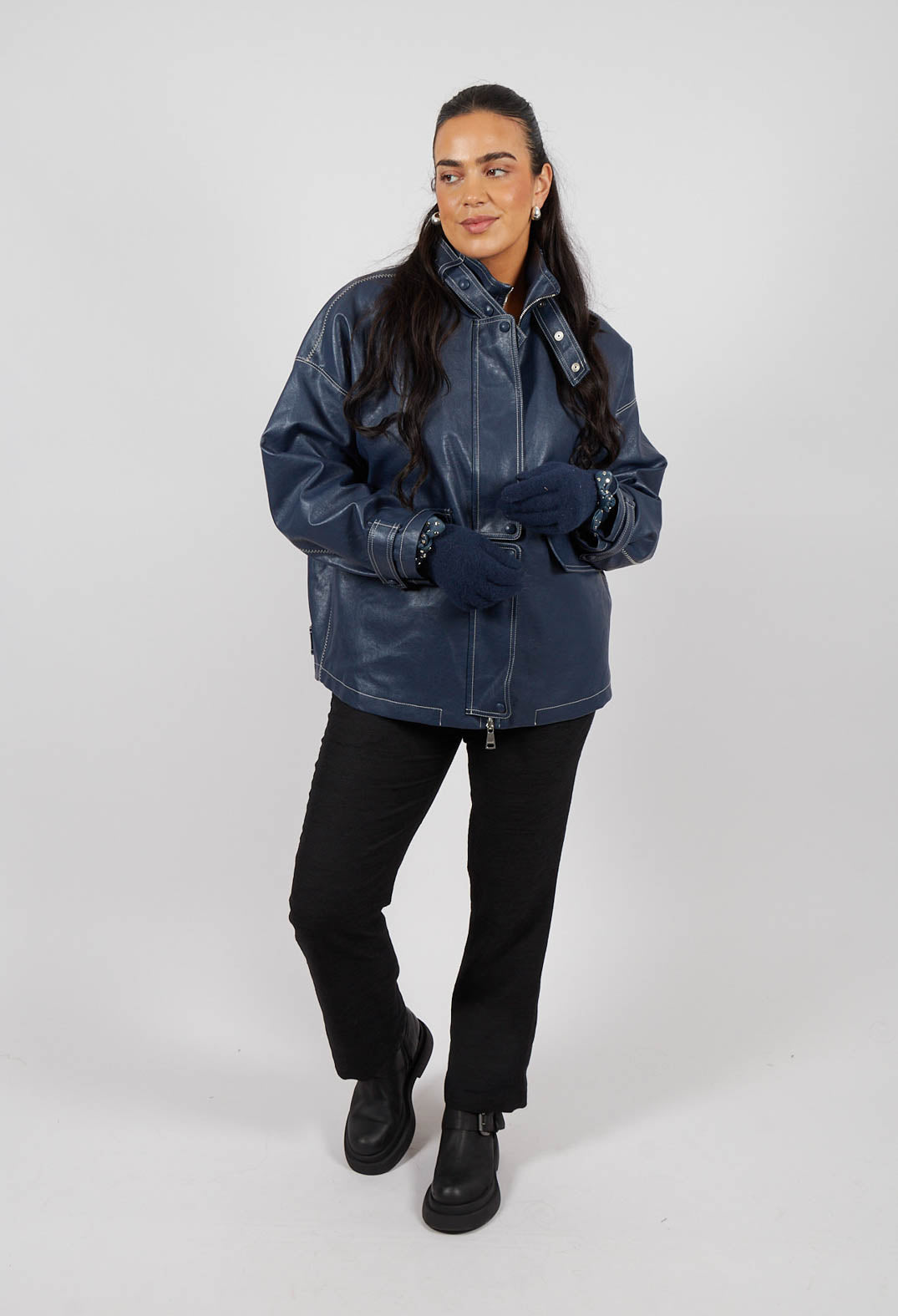 Gloves with Bow in Marino Navy