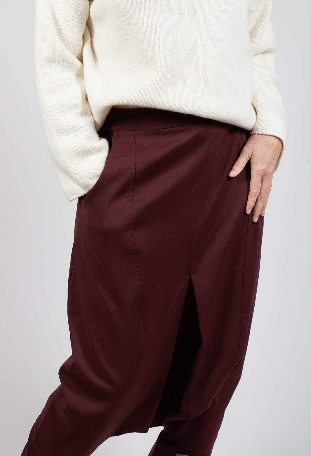 Drop Crotch Rolled Up Woven Trousers in Burgundy
