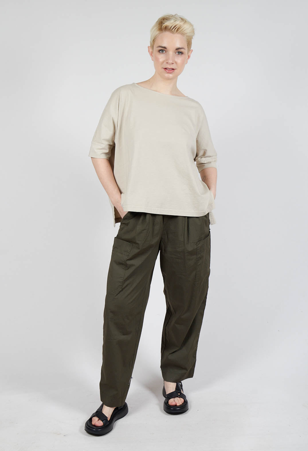 Astuto Trousers in Alga