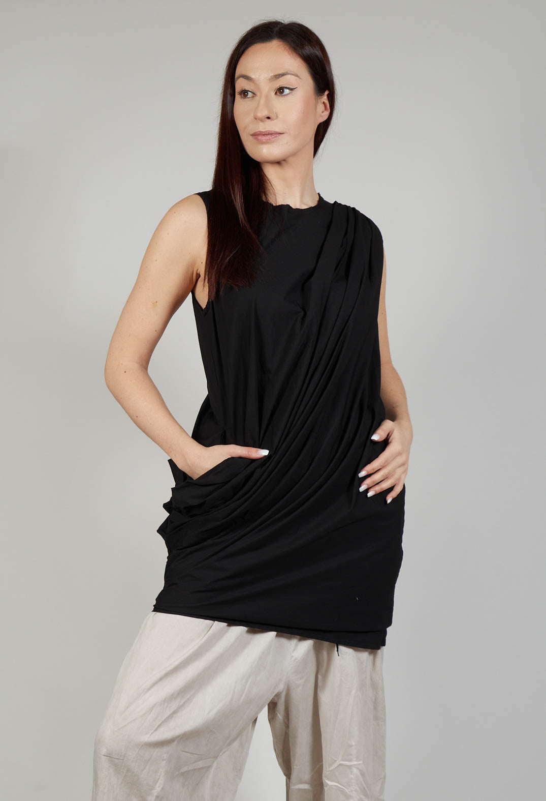 Asymmetrical Dress in Tela Paracadute Tinto Freddo Nero