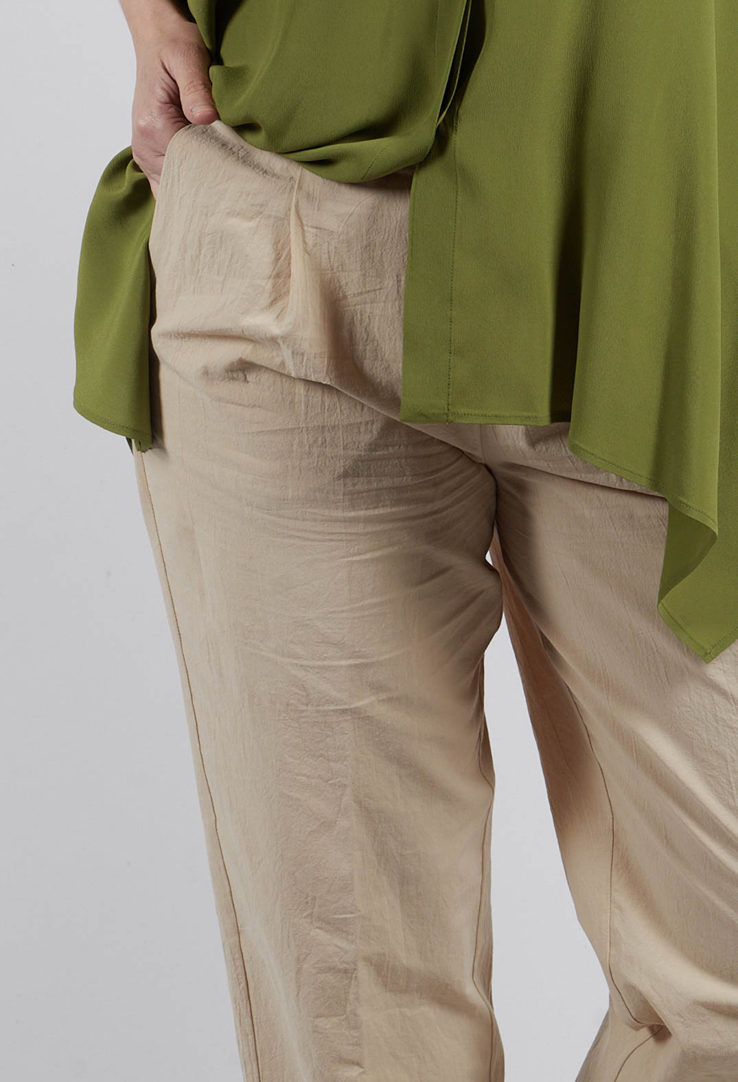 Atlas Cotton Poplin Trousers in Desert Mist
