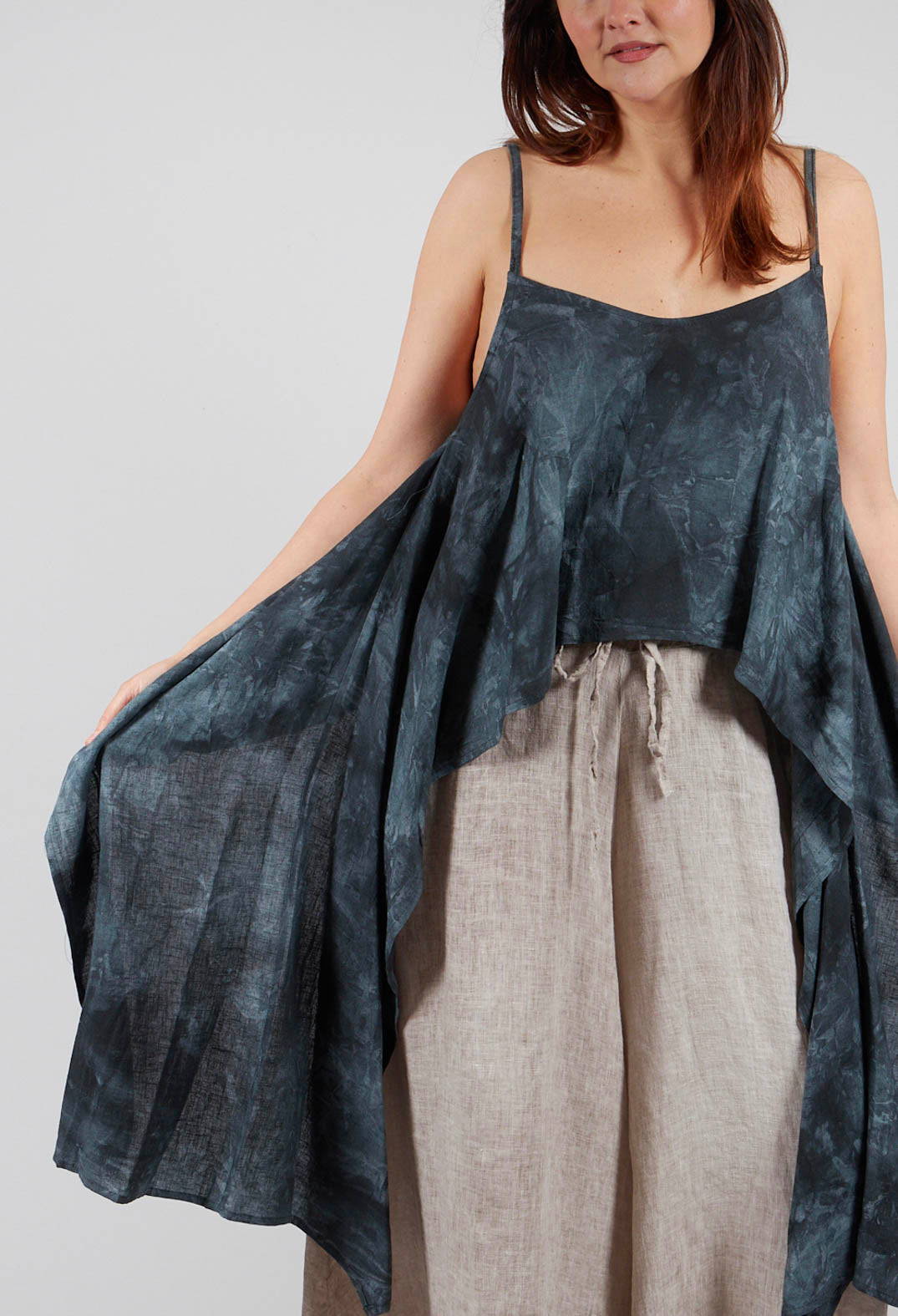 Aysmmetric Linen Tank Top in Nero