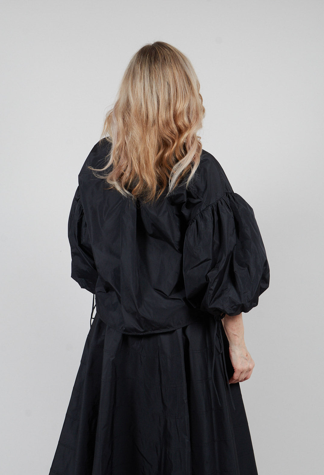 Balloon Sleeve Shirt in Nero