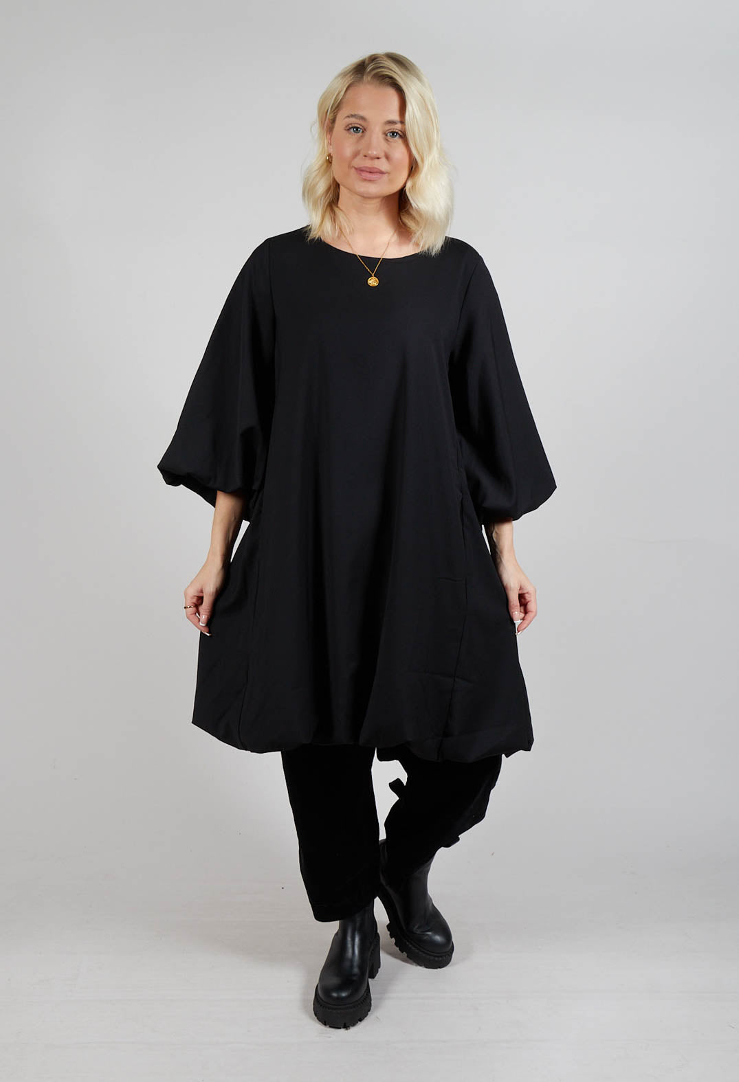 Balloon Sleeve Tunic Dress in Black – Olivia May